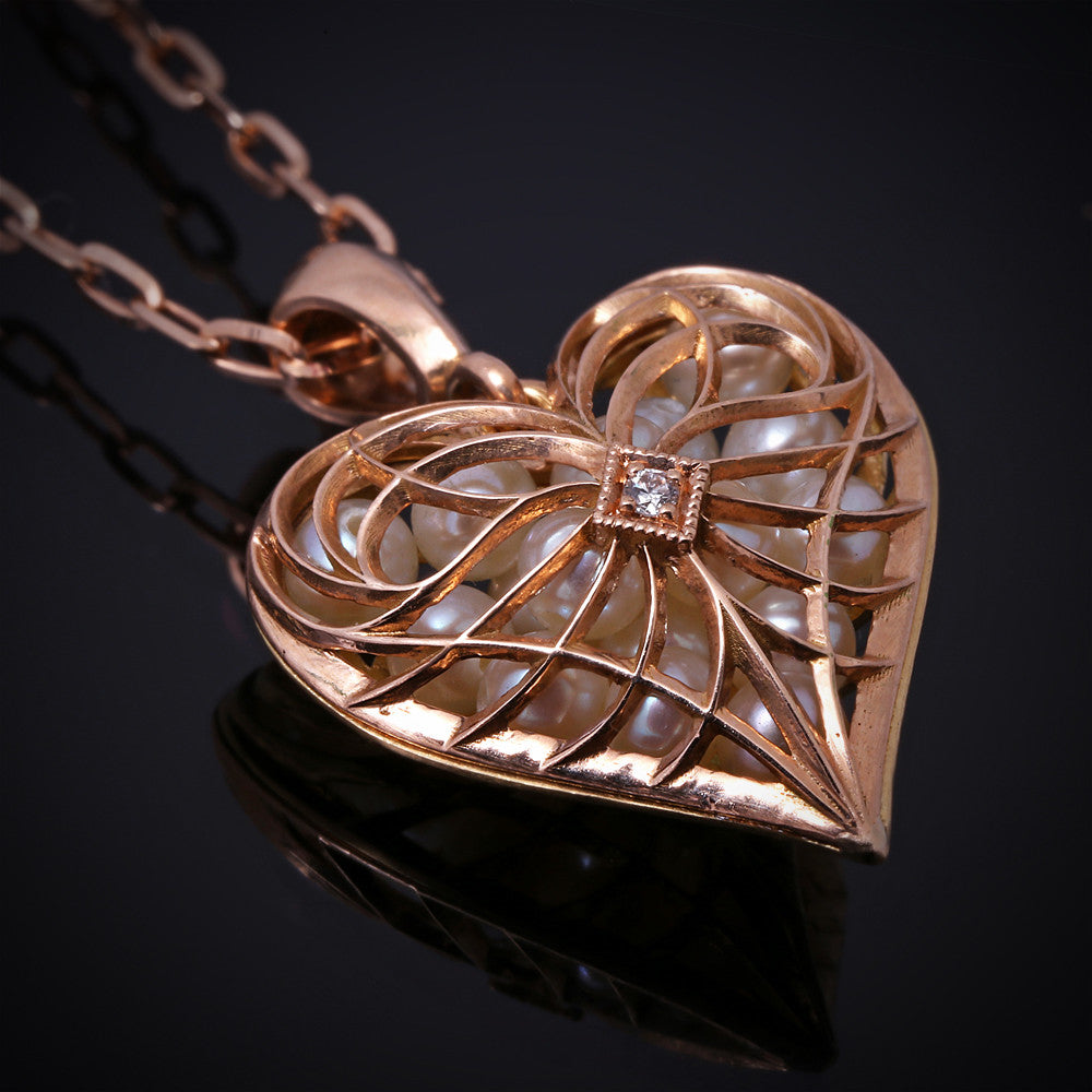 Treasure pearl pendant, Limited edition