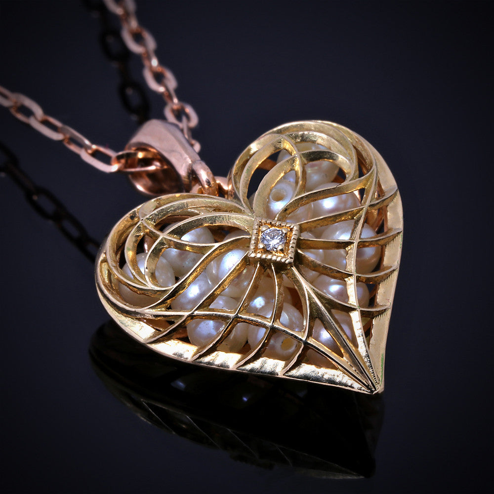Treasure pearl pendant, Limited edition